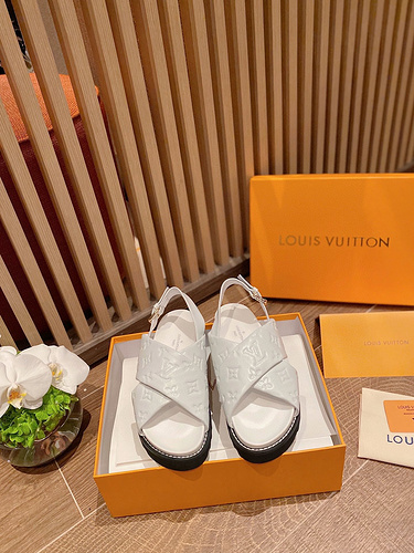 LV2022 Spring and Summer latest explosive color pressurized color series thick bottom slippers 35-42_-60159599